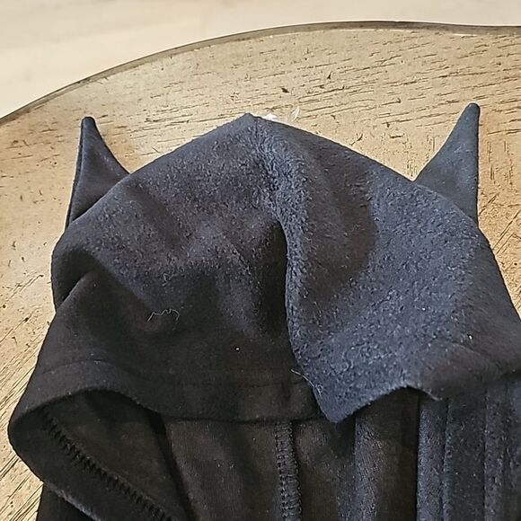 Batman pj onsie size 6 - Picture 5 of 16